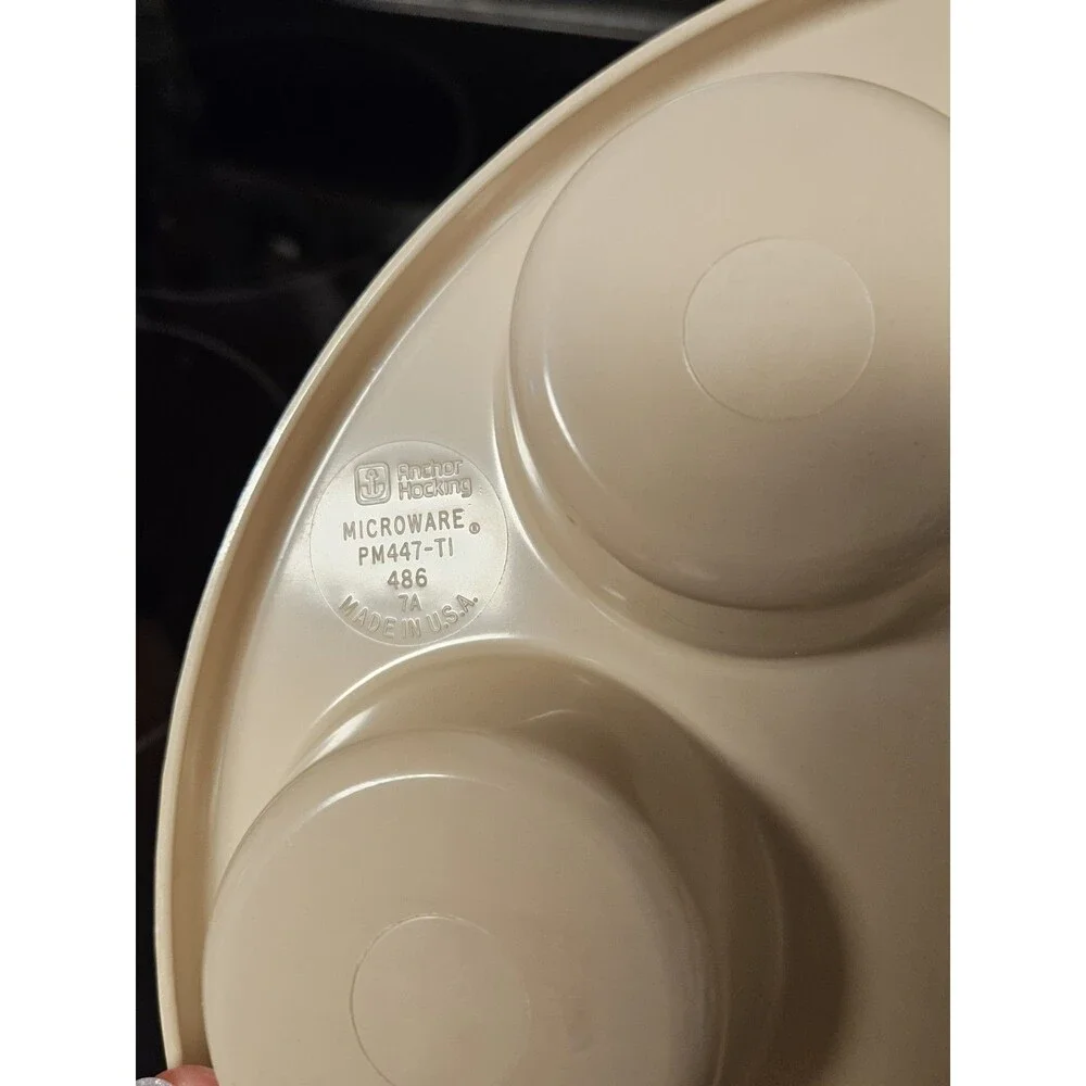 Vintage Anchor Hocking MicroWare PM447-TI Microwave Cupcake Pan Muffin Pan